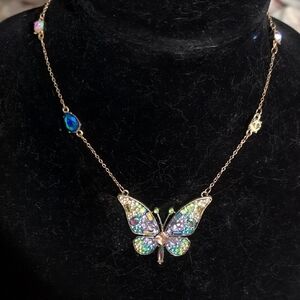 Elegant Gold Butterfly Pendant Necklace